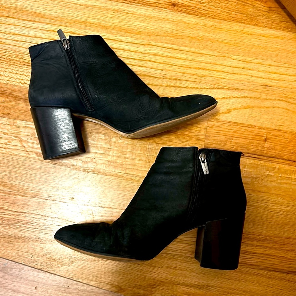 Vince Camuto black ankle height booties
